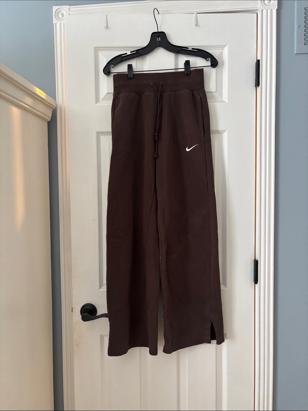 Nike Brown Sweatpants with Drawstring